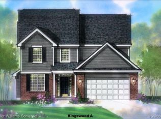 12218 Lucern Dr, Sterling Heights, MI