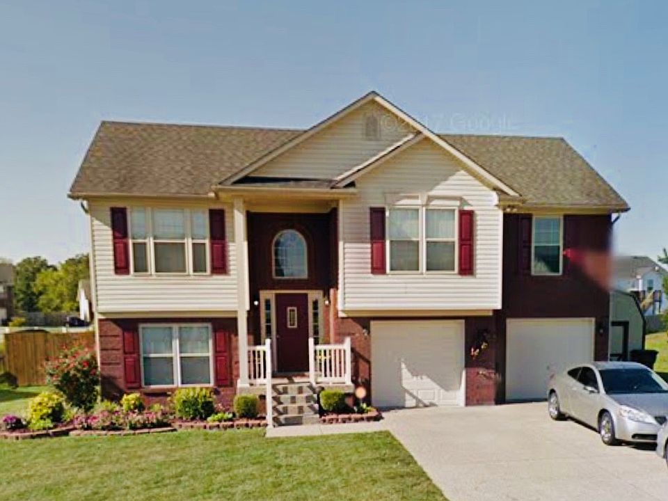 1st image of 203 Crooked Oak Ct