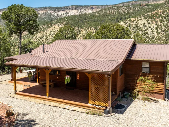 99 Juniper Rd, Jemez Springs, NM 87025