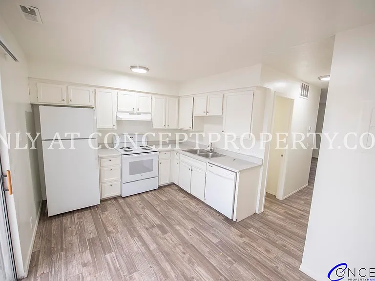 1499 W 2320 S — Photo 18