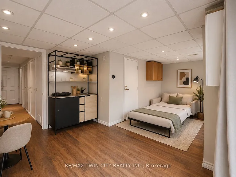 30 Green Valley Dr #110 — Photo 16