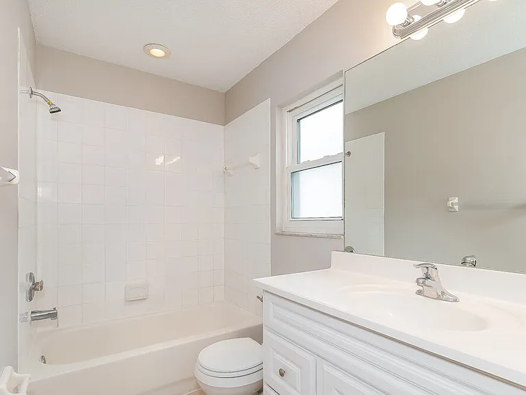 3575 Chinaberry Ln — Photo 15