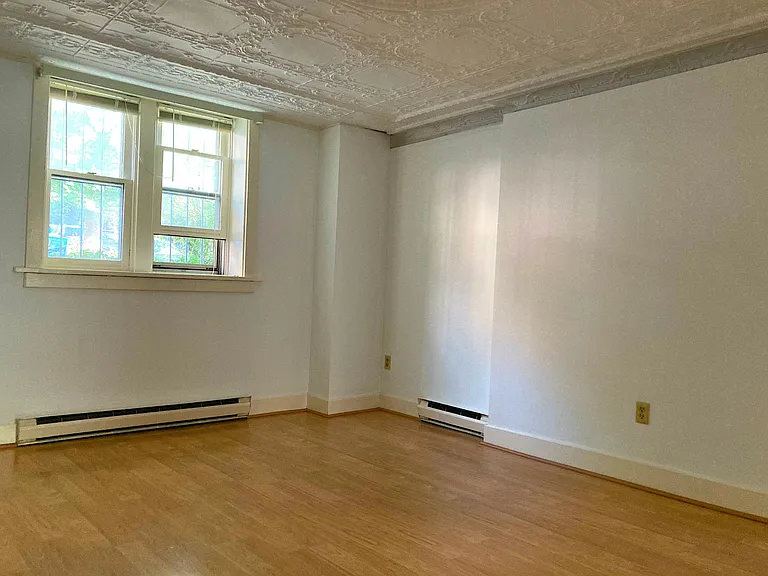 60 Philip St #BASEMENT — Photo 7
