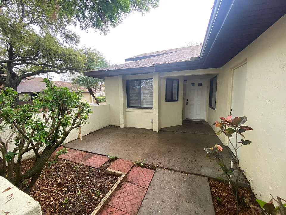 940 Fenton Ln #16