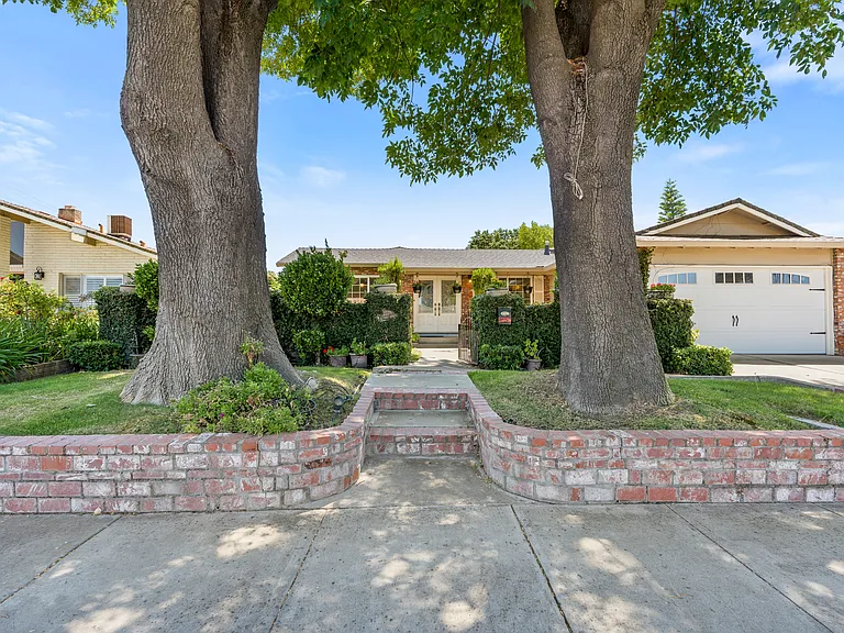 2226 Paloma Ave — Photo 19