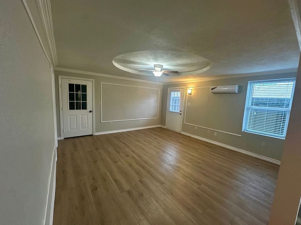 1st image of 3437 Stanley Ave