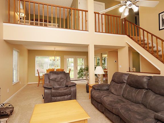 2nd image of 9512 Fox Run Dr