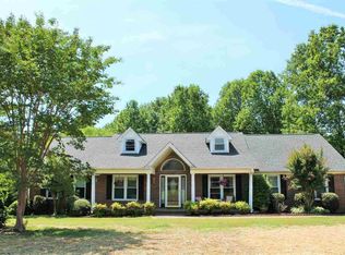 240 Breckenridge Dr, Inman, SC 29349