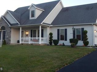 6420 Bellhurst Dr, Chambersburg, PA 17202