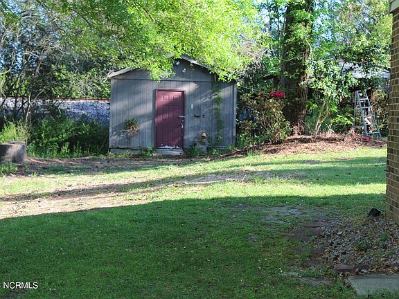5th image of 106 Weaver Dr