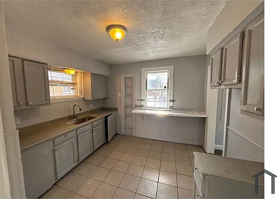 10135 Britain St — Photo 7