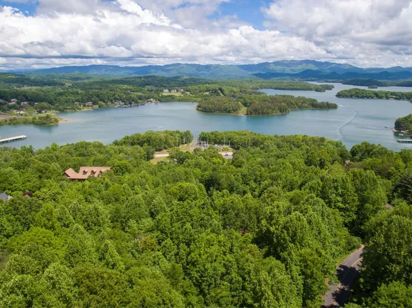 26 Lake Forest Ests, Hiawassee, GA 30546