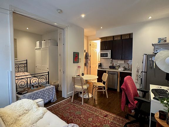 2nd image of 306 W 22nd St APT 2A
