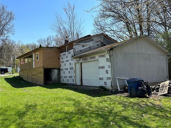 3rd image of 5519 N Freedom St