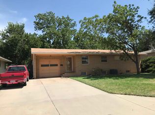 2206 6th Ave, Dodge City, KS 67801