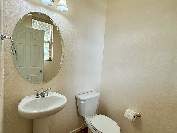 3rd image of 4440 Uravan St