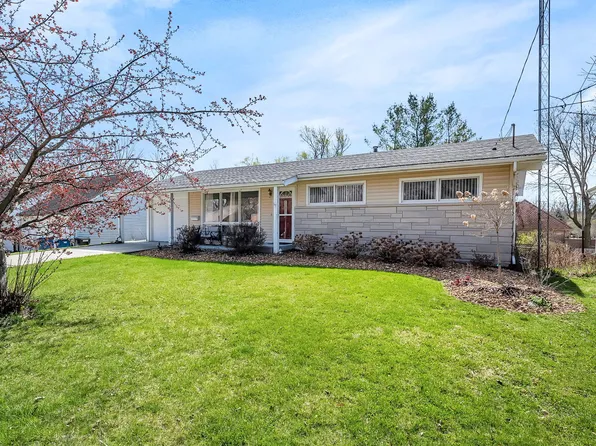 433 Johnson Ave, Morris, IL 60450