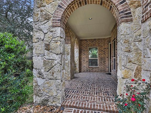 Large and inviting front porch.