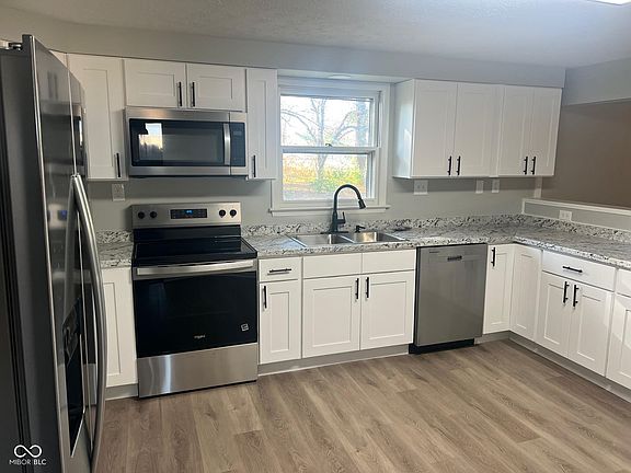 4th image of 309 W Washington St