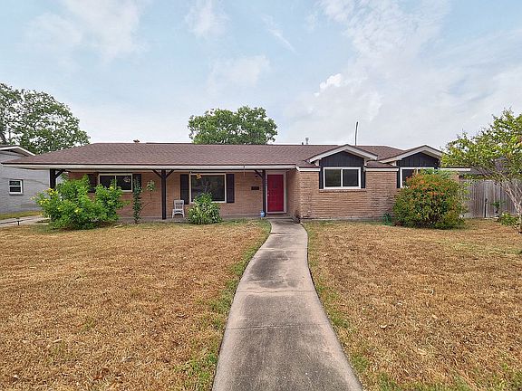 4th image of 722 Meadowbrook Dr