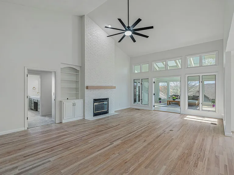 318 Cheestana Way — Photo 9