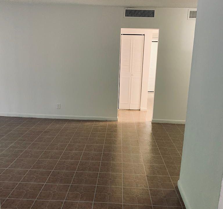 1st image of 4007 N University Dr #210