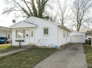 1661 Burlingame Ave SW, Wyoming, MI 49509