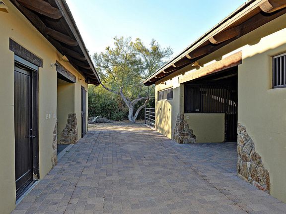 5th image of 6112 N Nauni Valley Dr #8