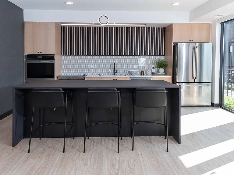 CityLine — Photo 17
