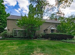 2640 Berkshire Rd, Cleveland Heights, OH 44106