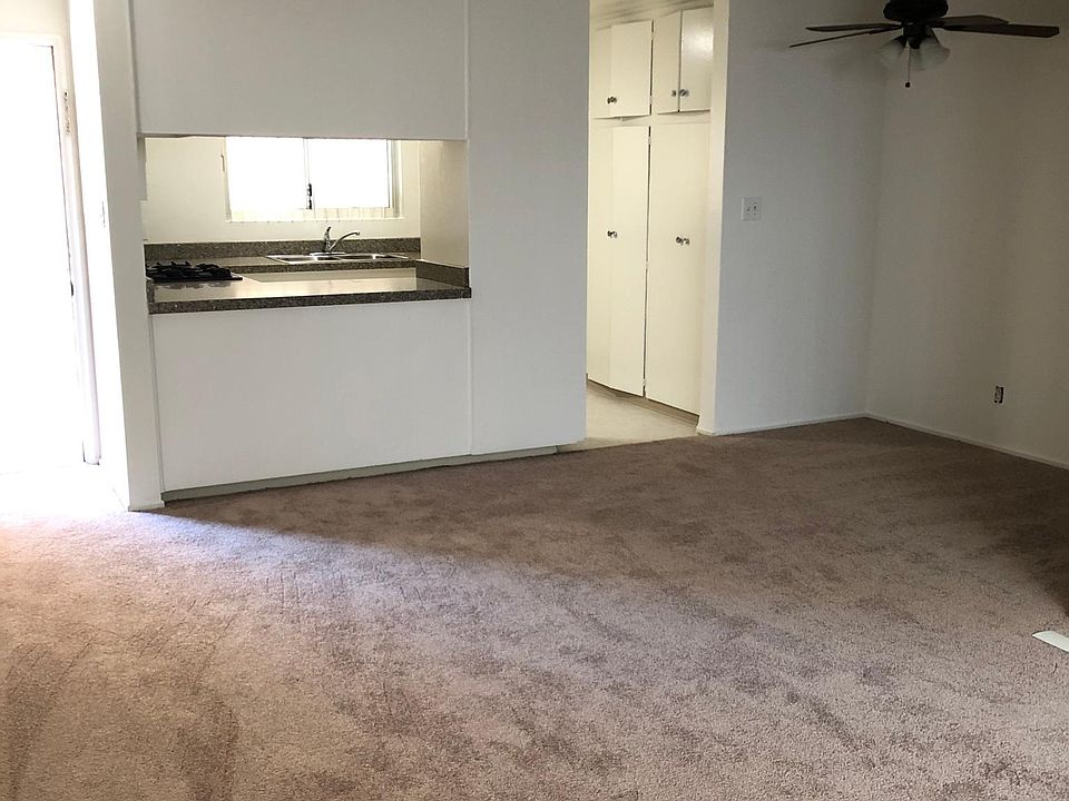 1st image of 21005 Reynolds Dr #3