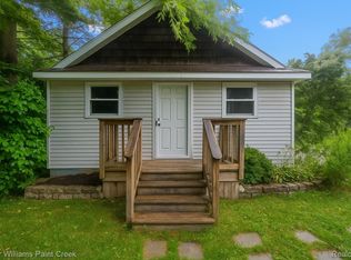 784 Heights Rd, Lake Orion, MI 48362