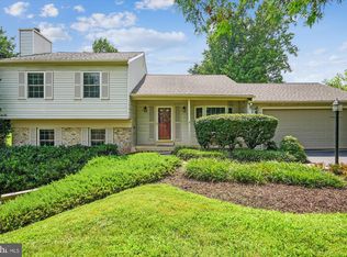 17402 Blossom View Dr, Olney, MD