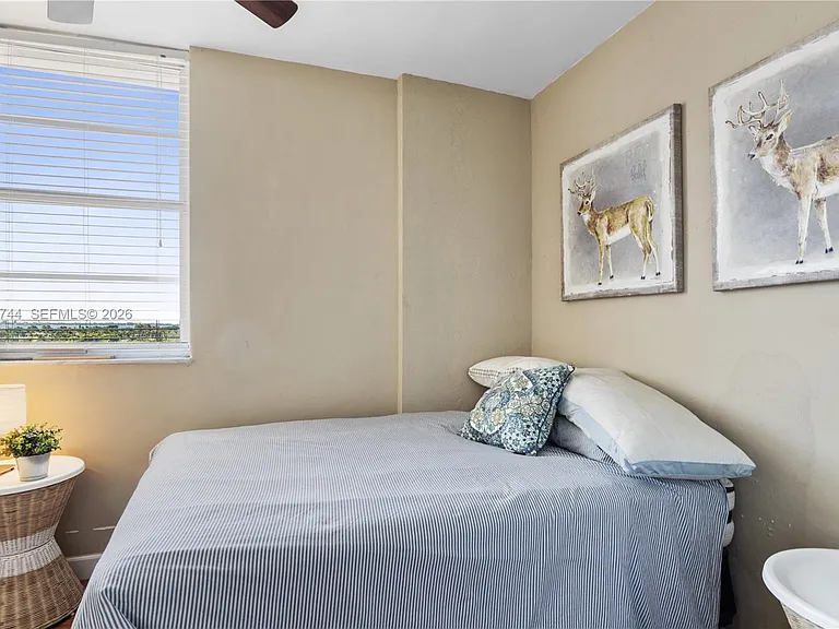 5825 Collins Ave #9C — Photo 23