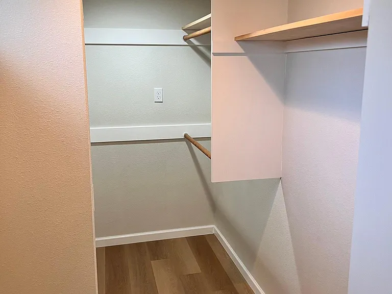 1093 Icel Ct NE — Photo 12
