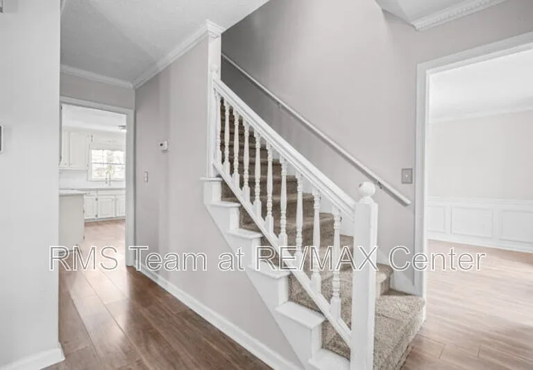 320 Saint Simons Cv — Photo 3
