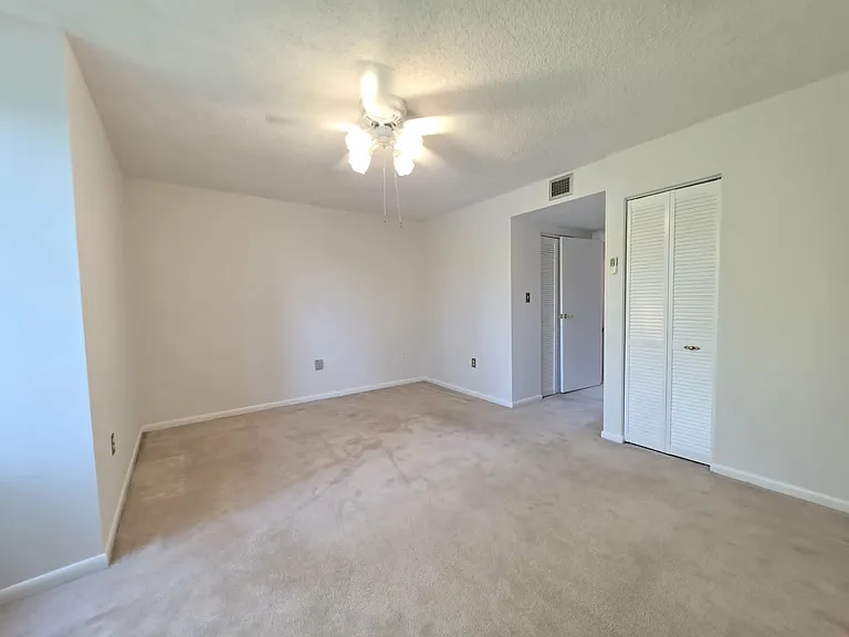 231 Canal Park Dr — Photo 32