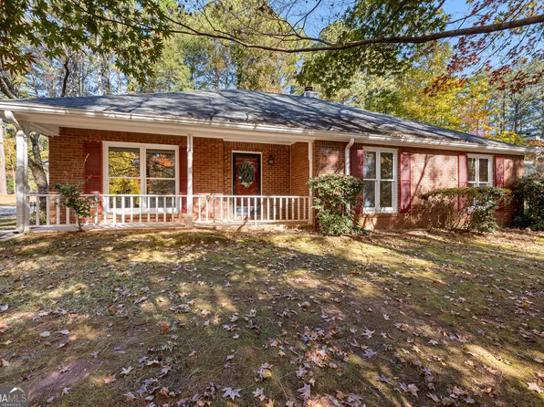 101 Sawtan Rim, Peachtree City, GA 30269