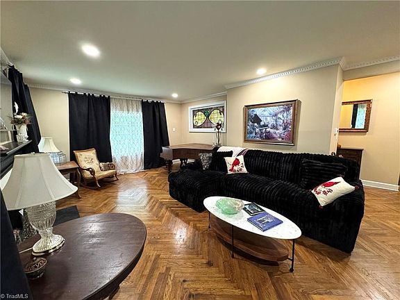 4th image of 2381 Bethabara Rd