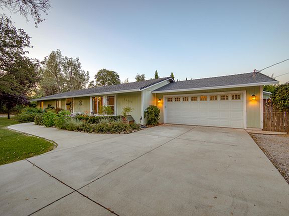 2nd image of 20250 River Valley Dr