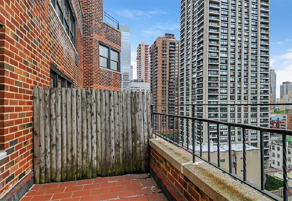 2nd image of 320 E 58th St APT 12F