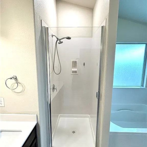 946 Hobby Rd — Photo 23