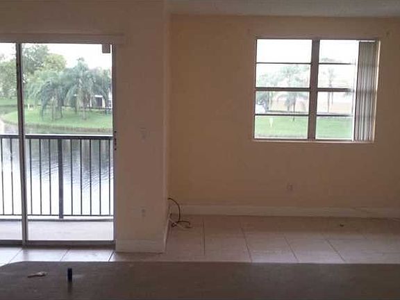 4th image of 1259 SW 46th Ave APT 1912