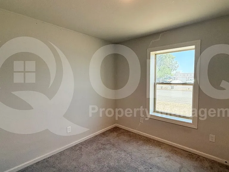 8011 S Magic Dr — Photo 9