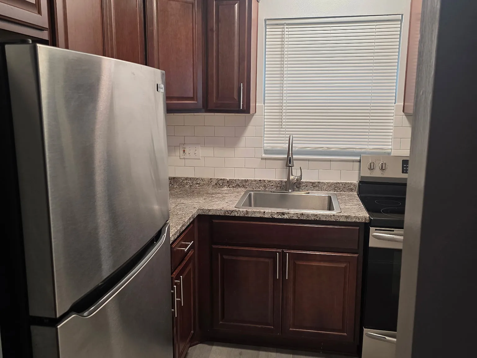 239 Spring St — Photo 3
