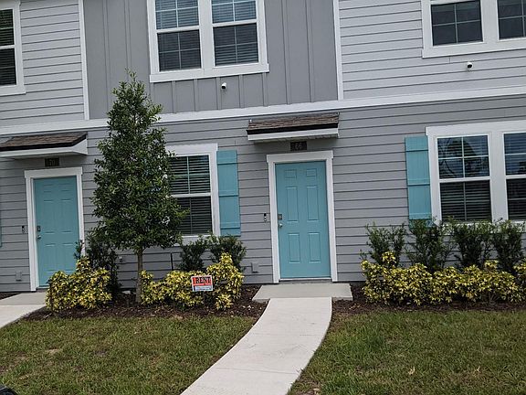 5th image of 66 Whispering Brook Dr