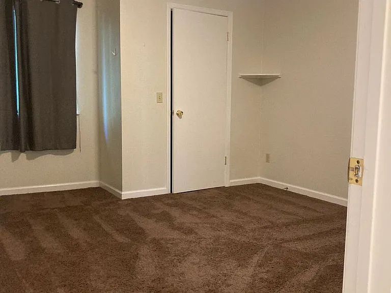 901 Russell Ave #206 — Photo 8