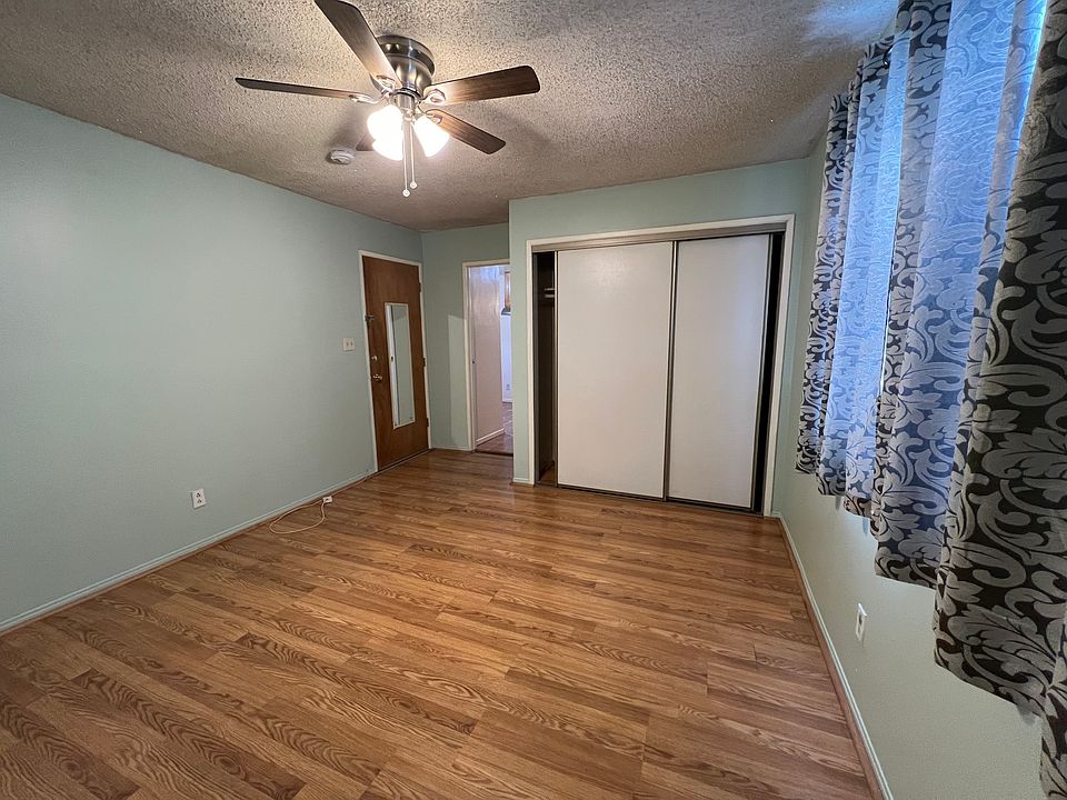 2nd image of 1325 1/2 W 23rd St