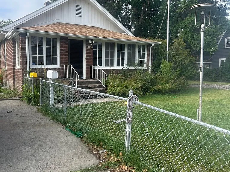 1036 Lewis Ave — Photo 2