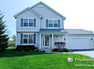 63 Old Farm Ct, Lindenhurst, IL